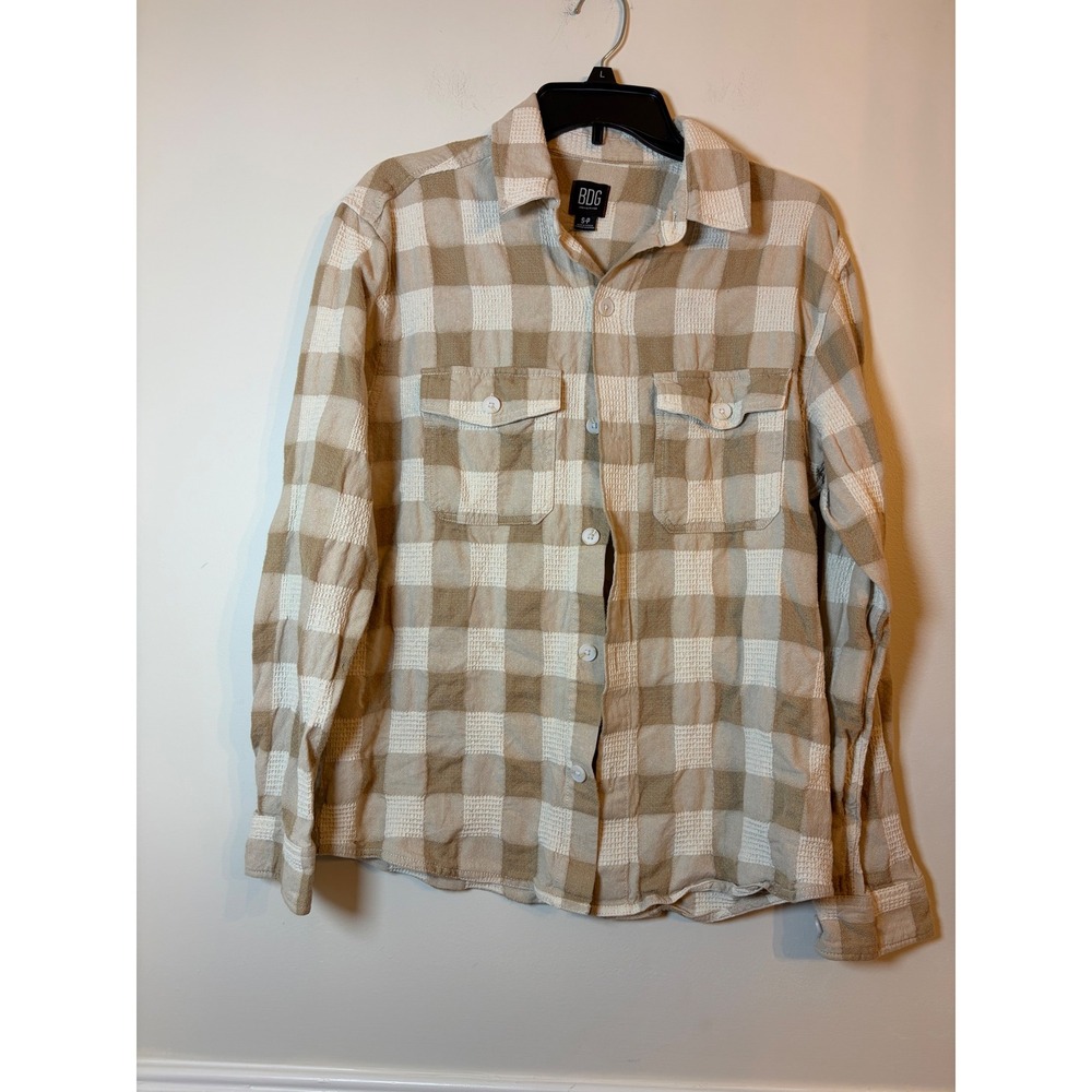 BDG Button Down Shirt Womens Small Tan Buffalo Check Textured Cotton Long Sleeve